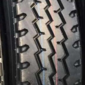 किफायती 900R20 ट्रक टायर चौड़ाई 259mm ट्रक बस रेडियल टायर